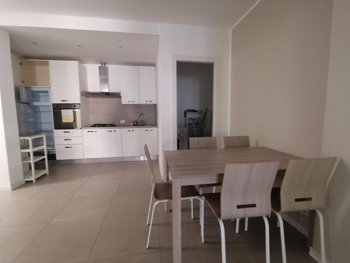 Lucky Apartment 2 Sirmione Luaran gambar
